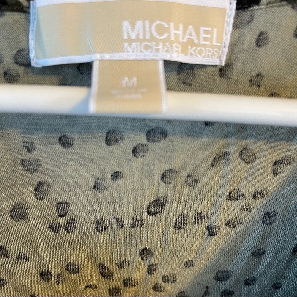Michael Michael Kors animal print scoop neck top with shoulder zipper si… - Picture 3 of 10